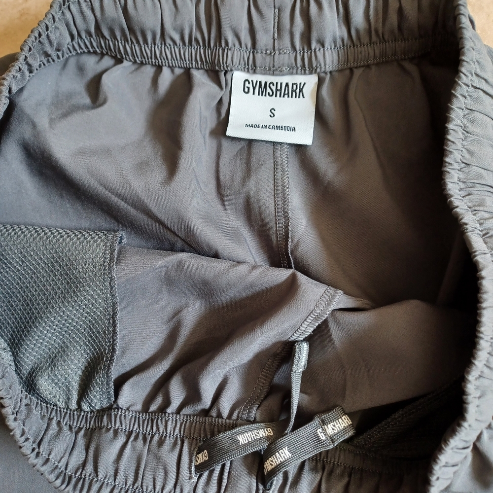 GYMSHARK Grey athletic lightweight shorts SIZE SMALL